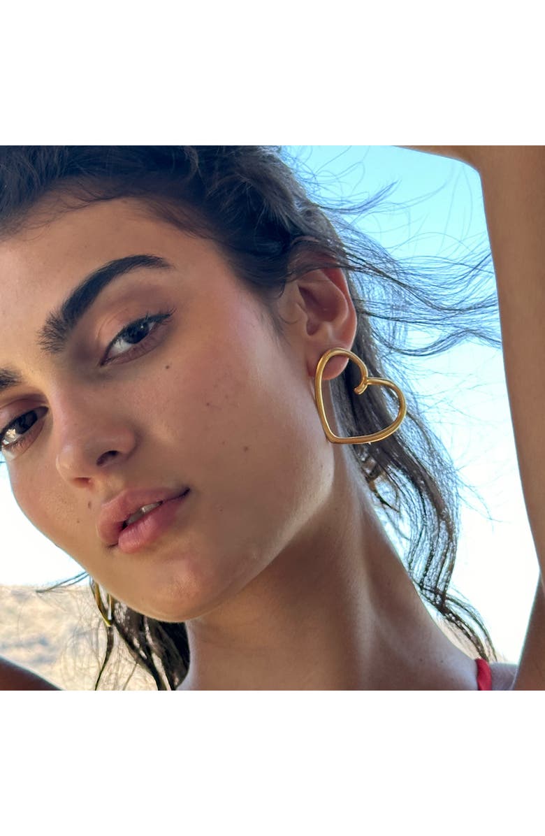 Sequin Sculpted Heart Stud Earrings, Alternate, color, Gold