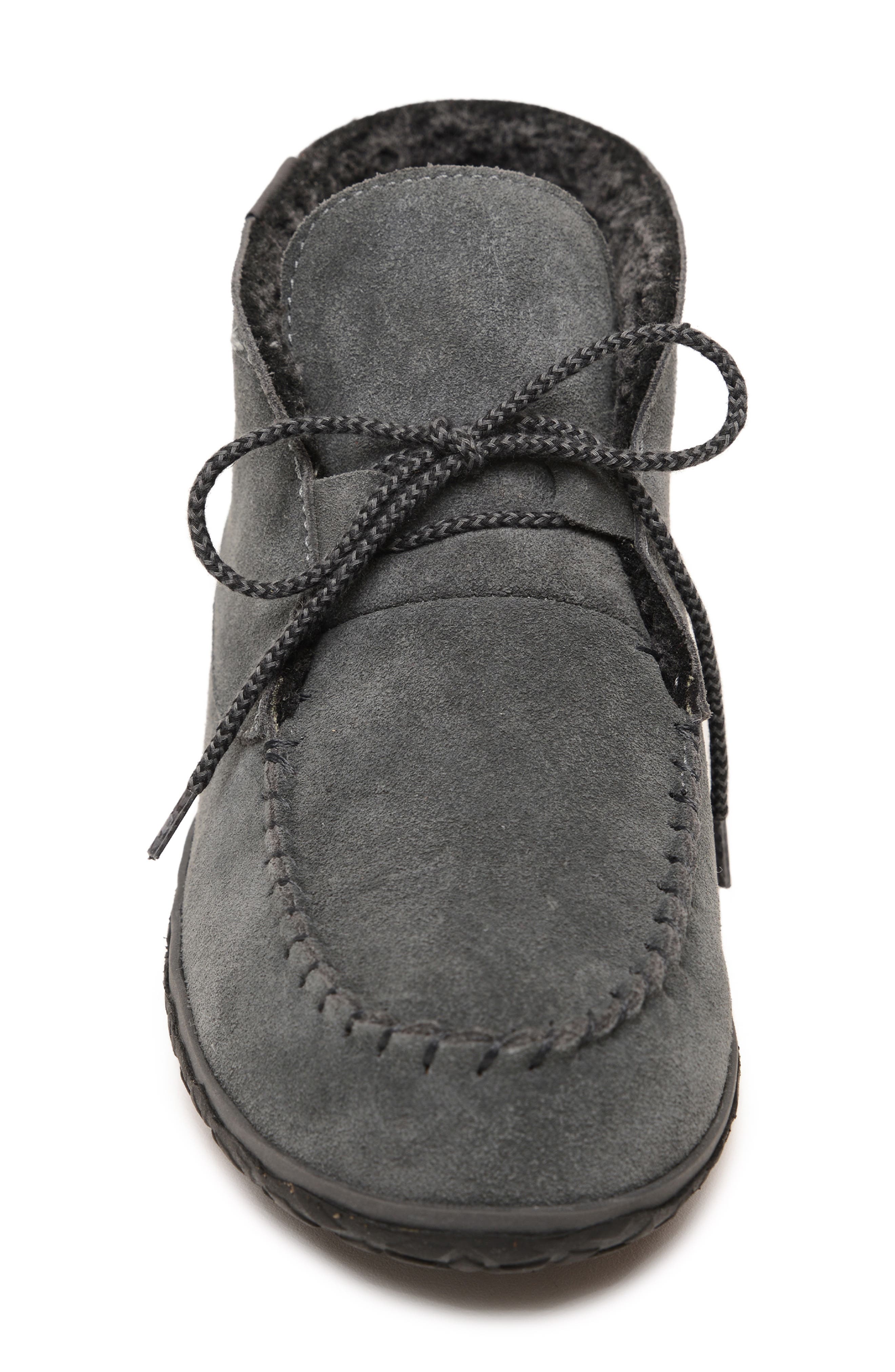 Minnetonka Torrey Berber Fleece Lined Slipper Boot, Alternate, color, Charcoal