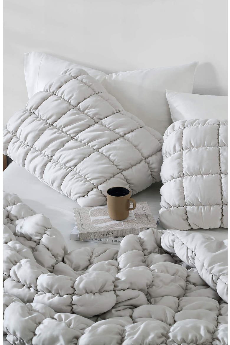 Puff Squares Set of 2 Pillow Shams, Alternate, color, PEARL GRAY