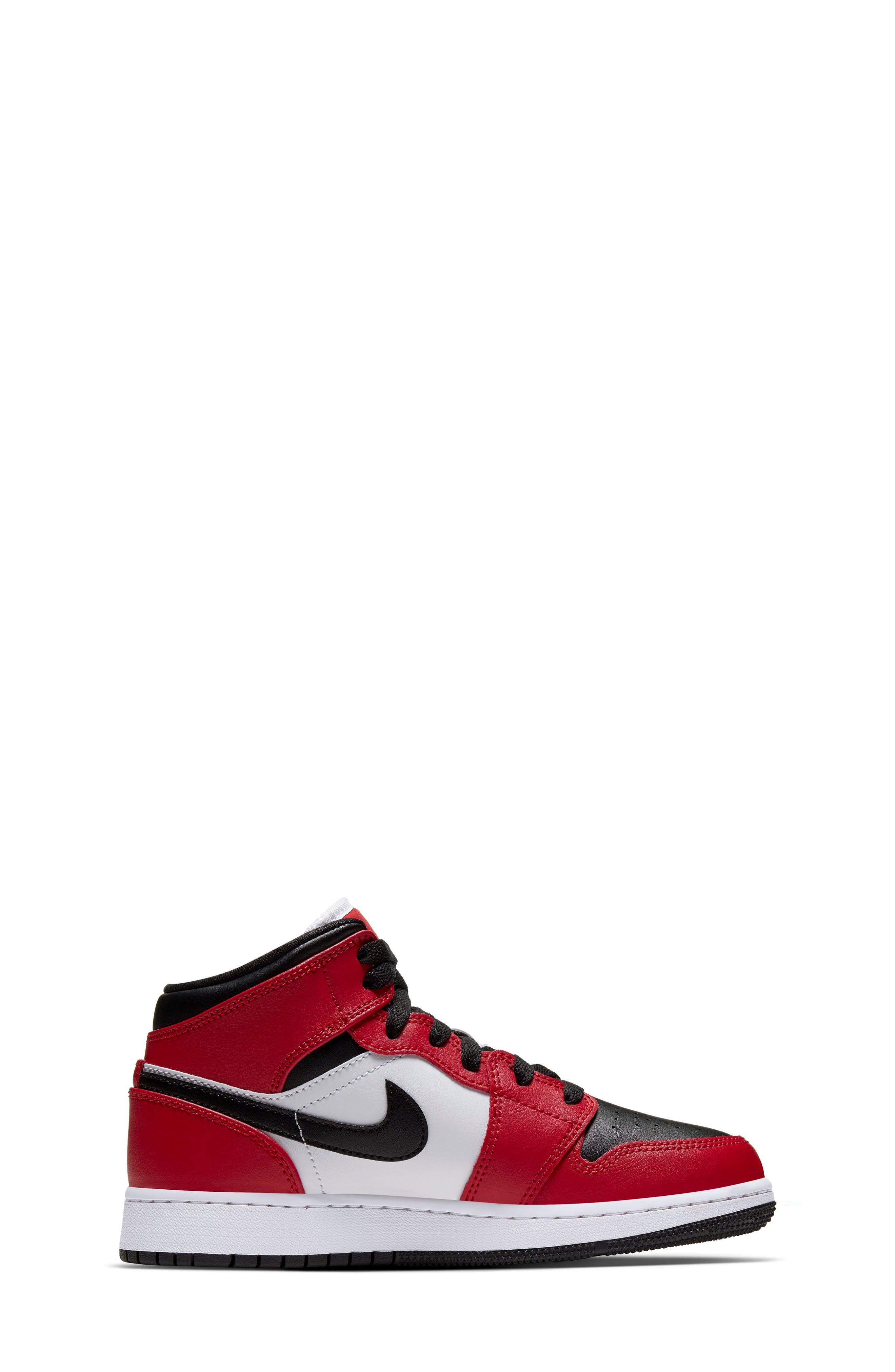 Jordan Air Jordan 1 Mid Sneaker, Alternate, color, 