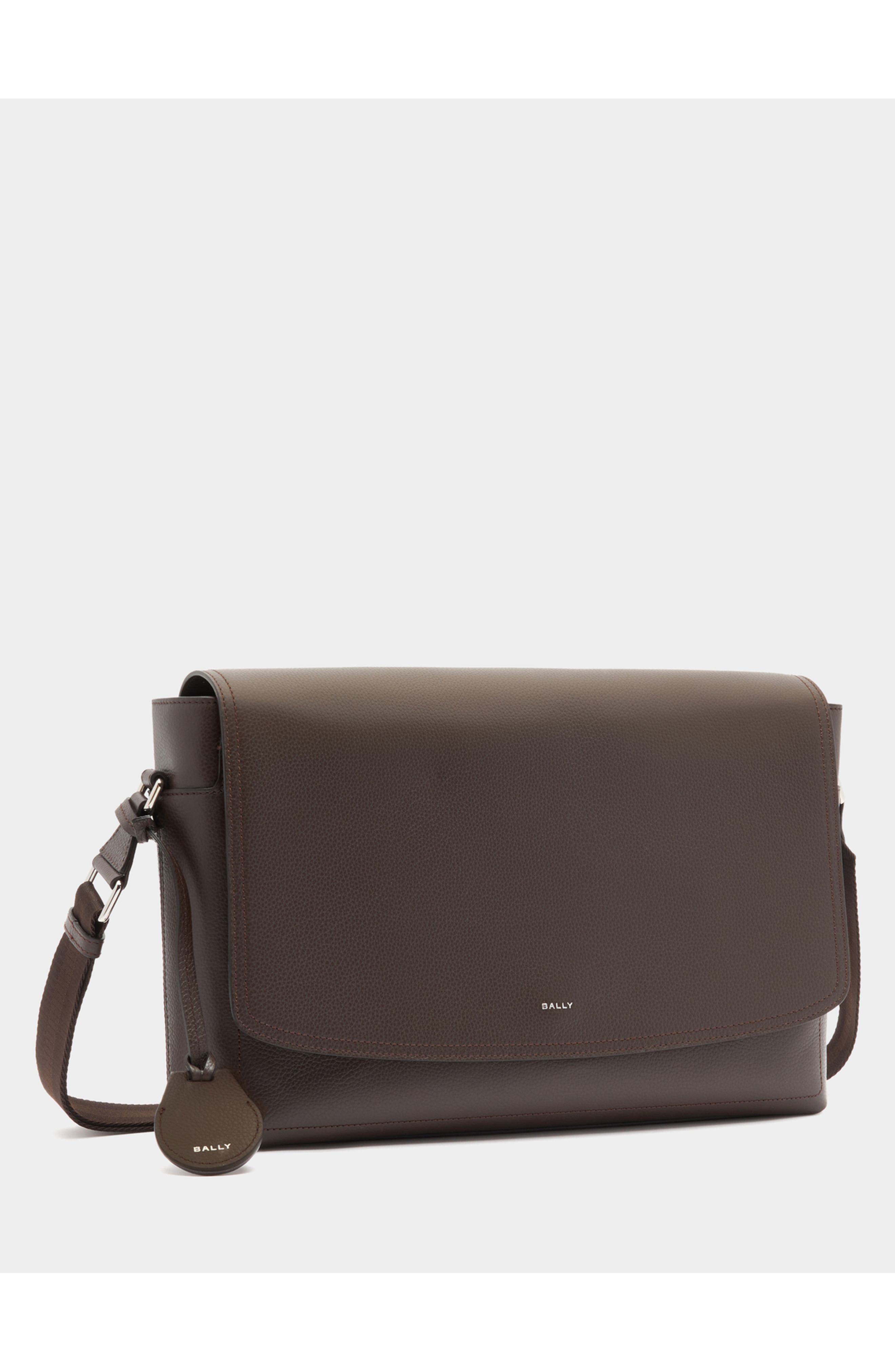 Bally Capitol Messenger Bag in Grained Leather, Alternate, color, 