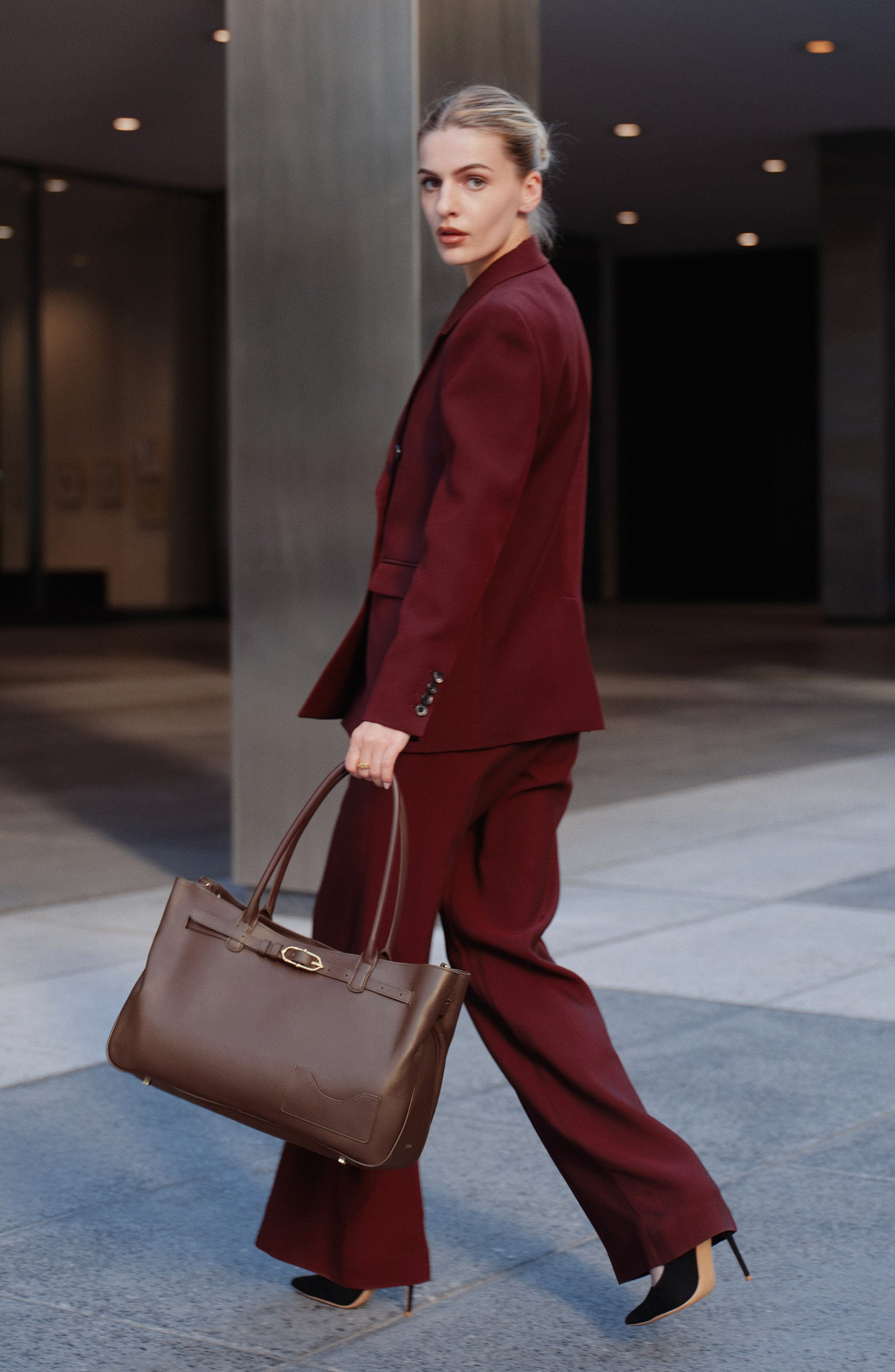 Marina Tote, Alternate, color, Chocolate