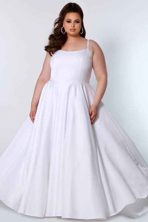 Scoop Neck Spaghetti Strap Plus Size A-Line Gown