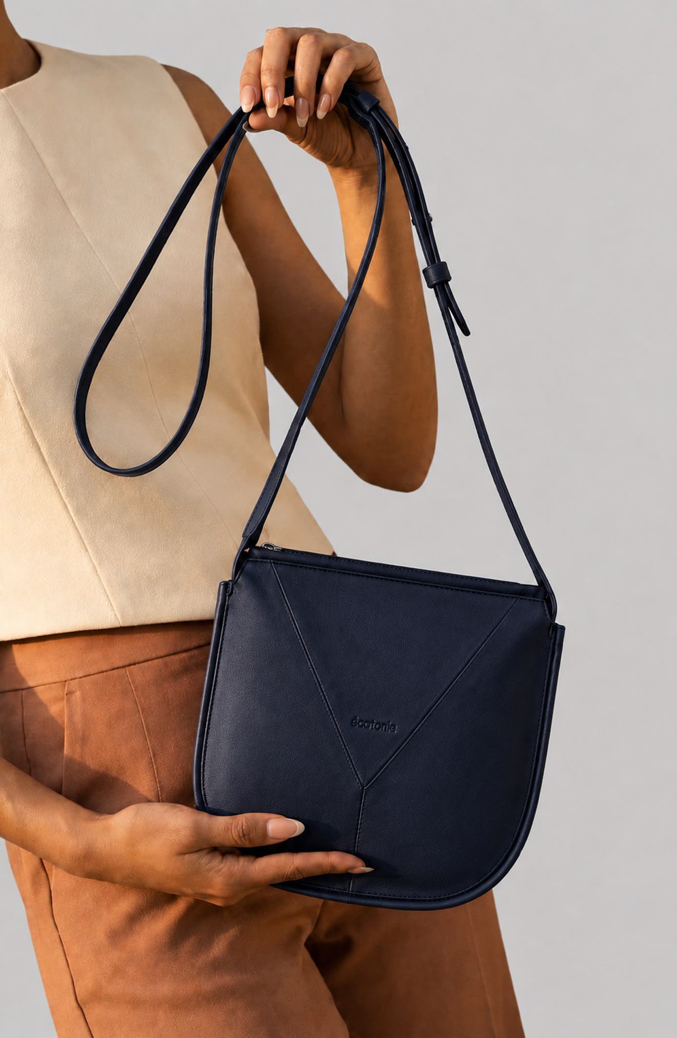 Sissy Leather Crossbody Bag, Alternate, color, MIDNIGHT