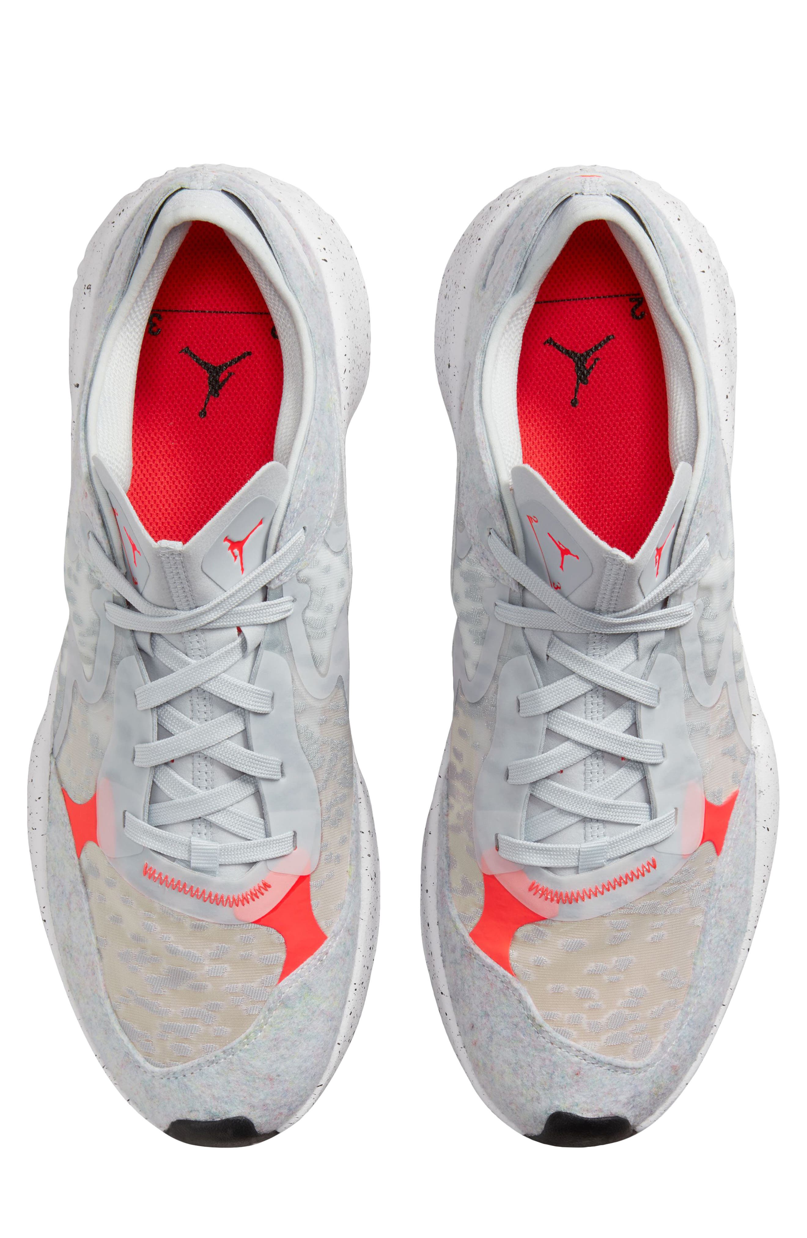 Jordan Air Jordan Dub Zero Running Shoe, Alternate, color, 