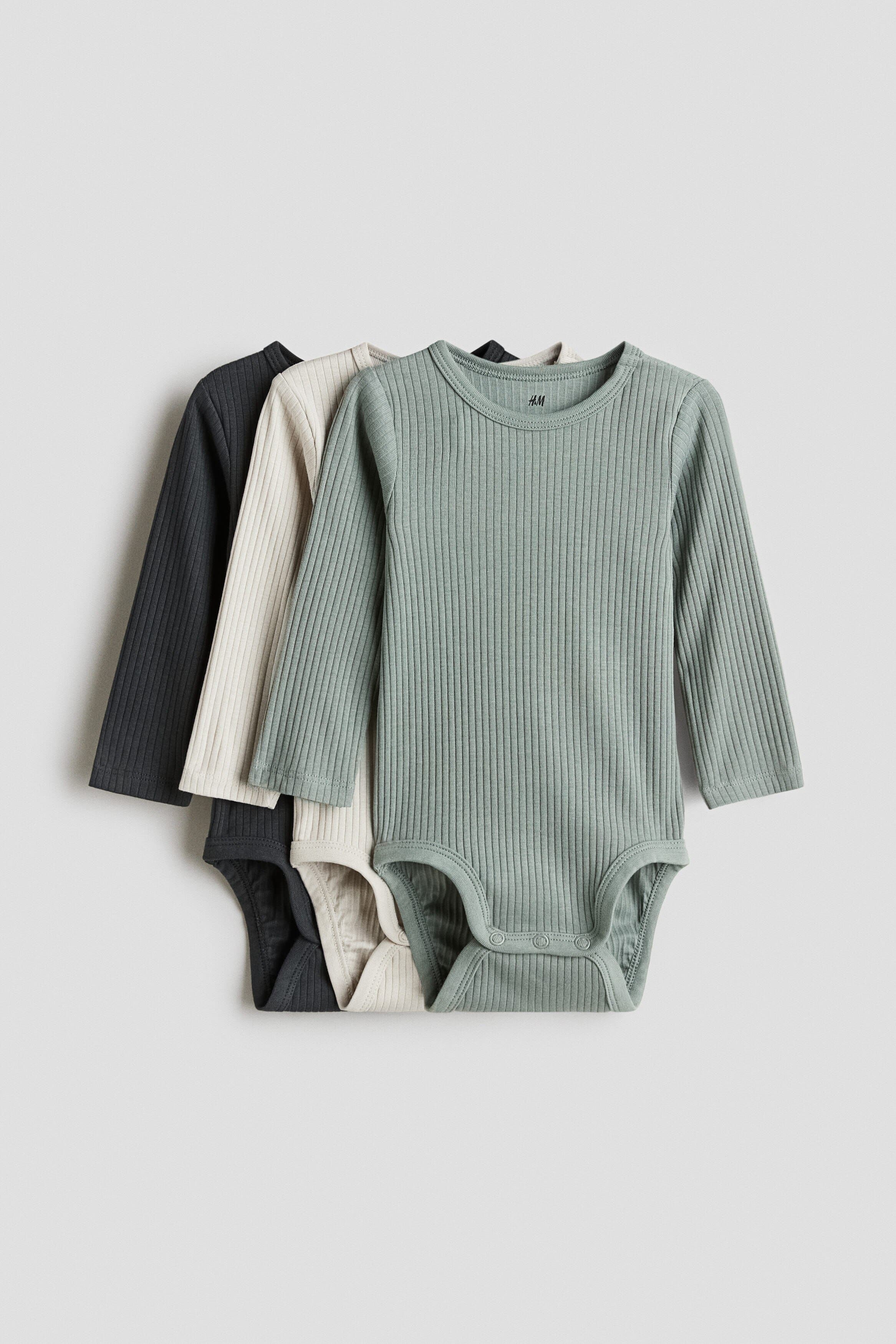 Dusty green/dark gray