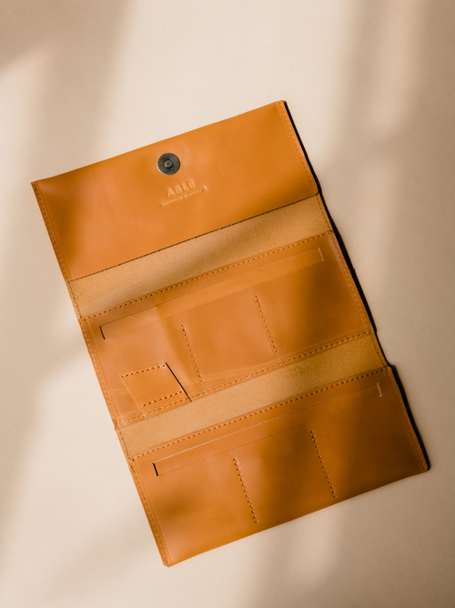 Able Debre Wallet In Cognac