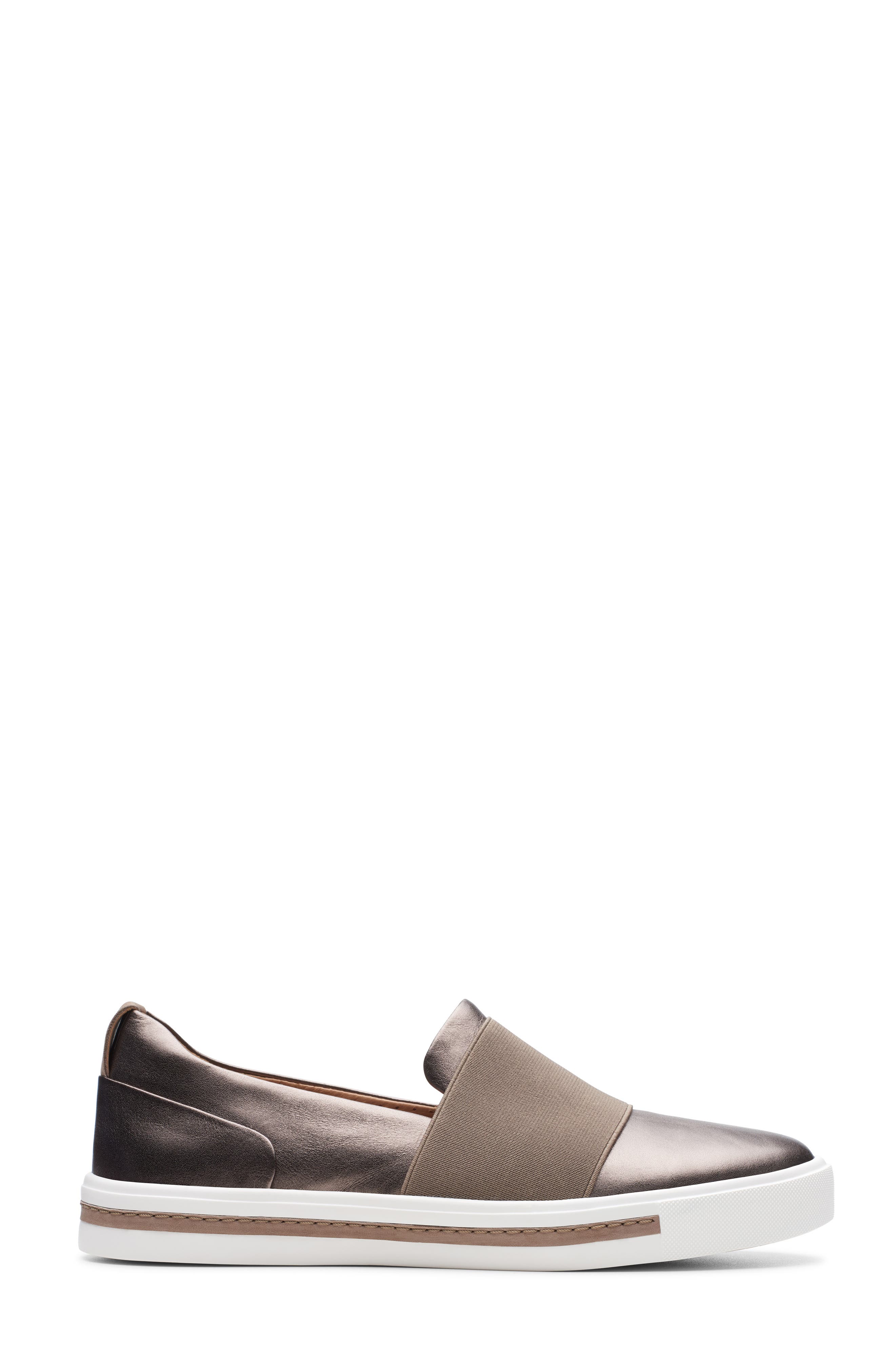 Un Maui Step Sneaker, Alternate, color, PEBBLE METALLIC LEATHER