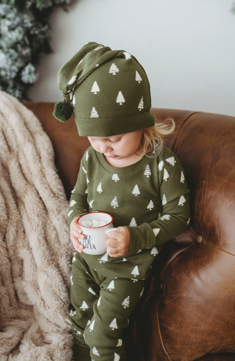 L'ovedbaby Holiday Print Fitted Two-Piece Organic Cotton Pajamas & Hat Set, Alternate, color, Frosty Pine