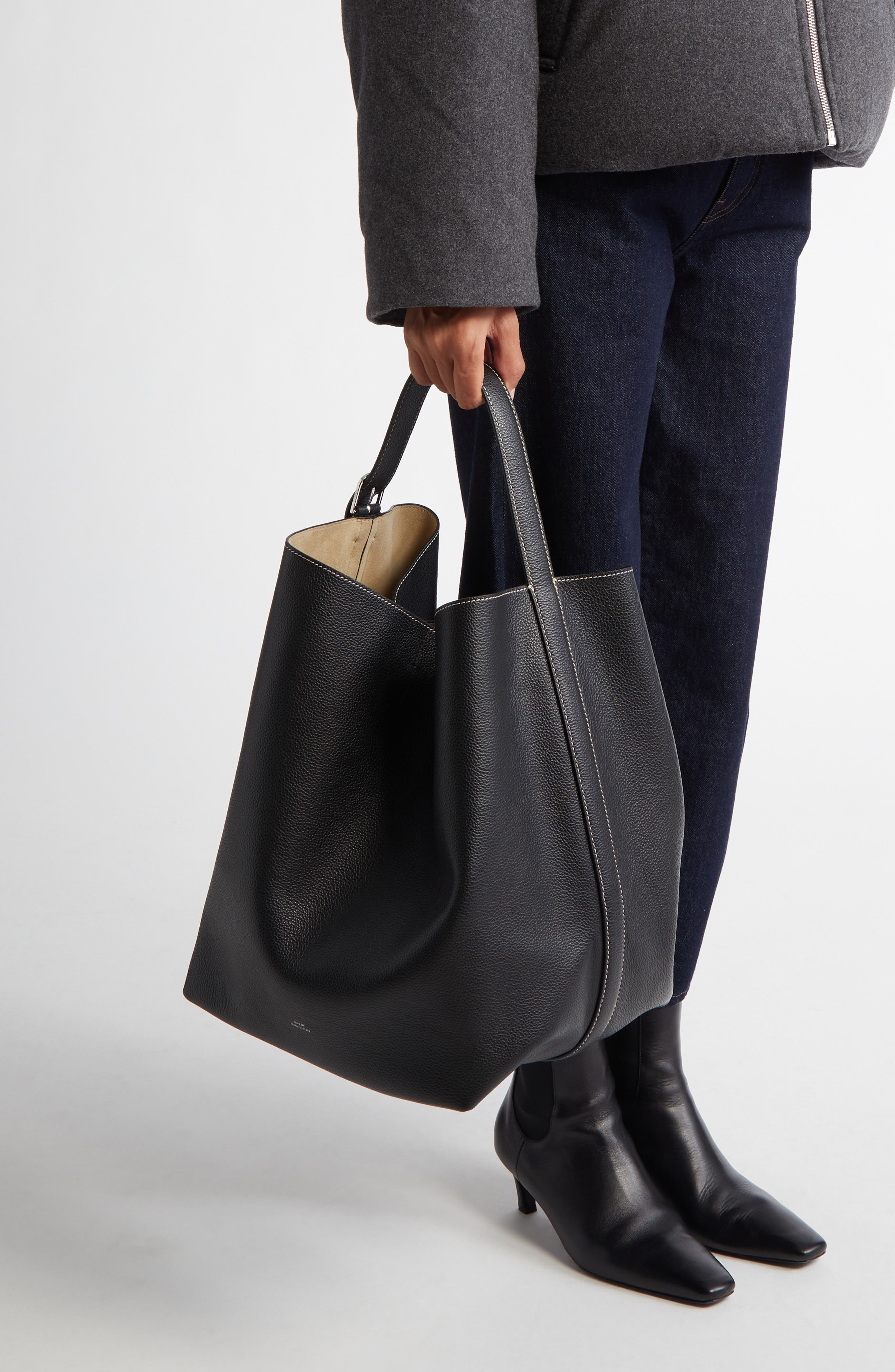 TOTEME Leather Tote, Alternate, color, Black