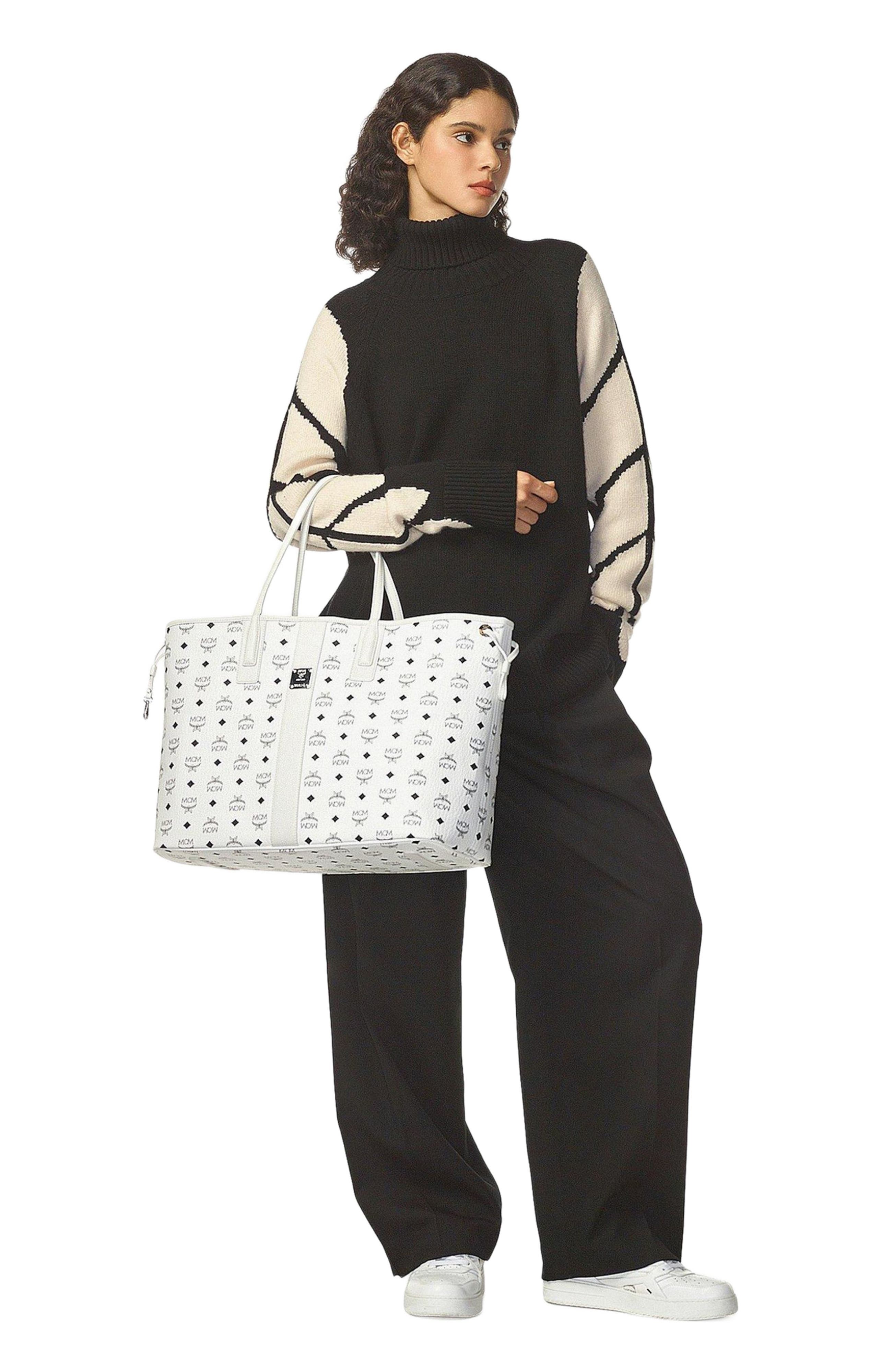 MCM Large Reversible Liz Shopper in Visetos, Alternate, color, White