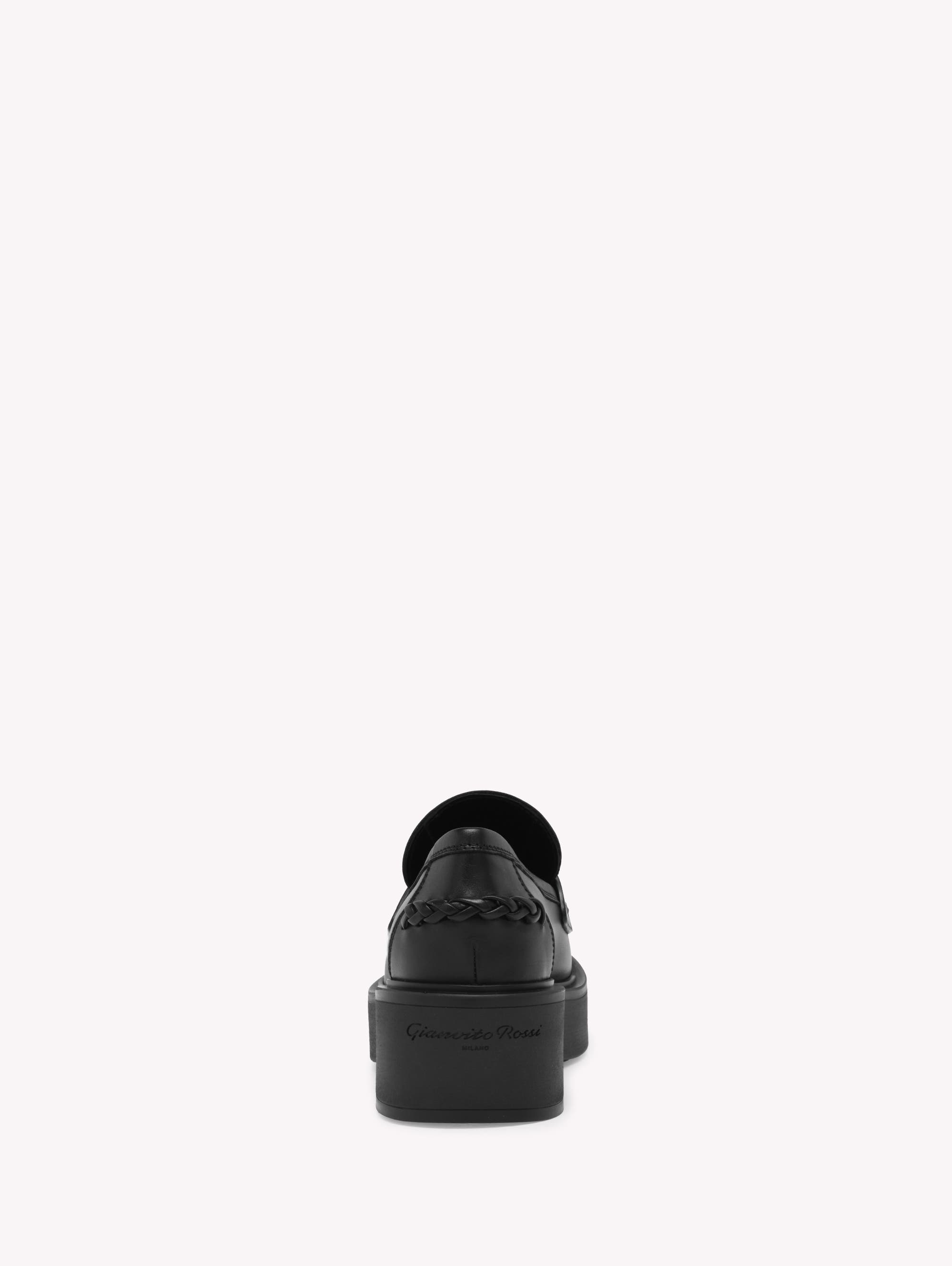 Gianvito Rossi Yuna Loafer Mocassin, Alternate, color, Black Calf Leather