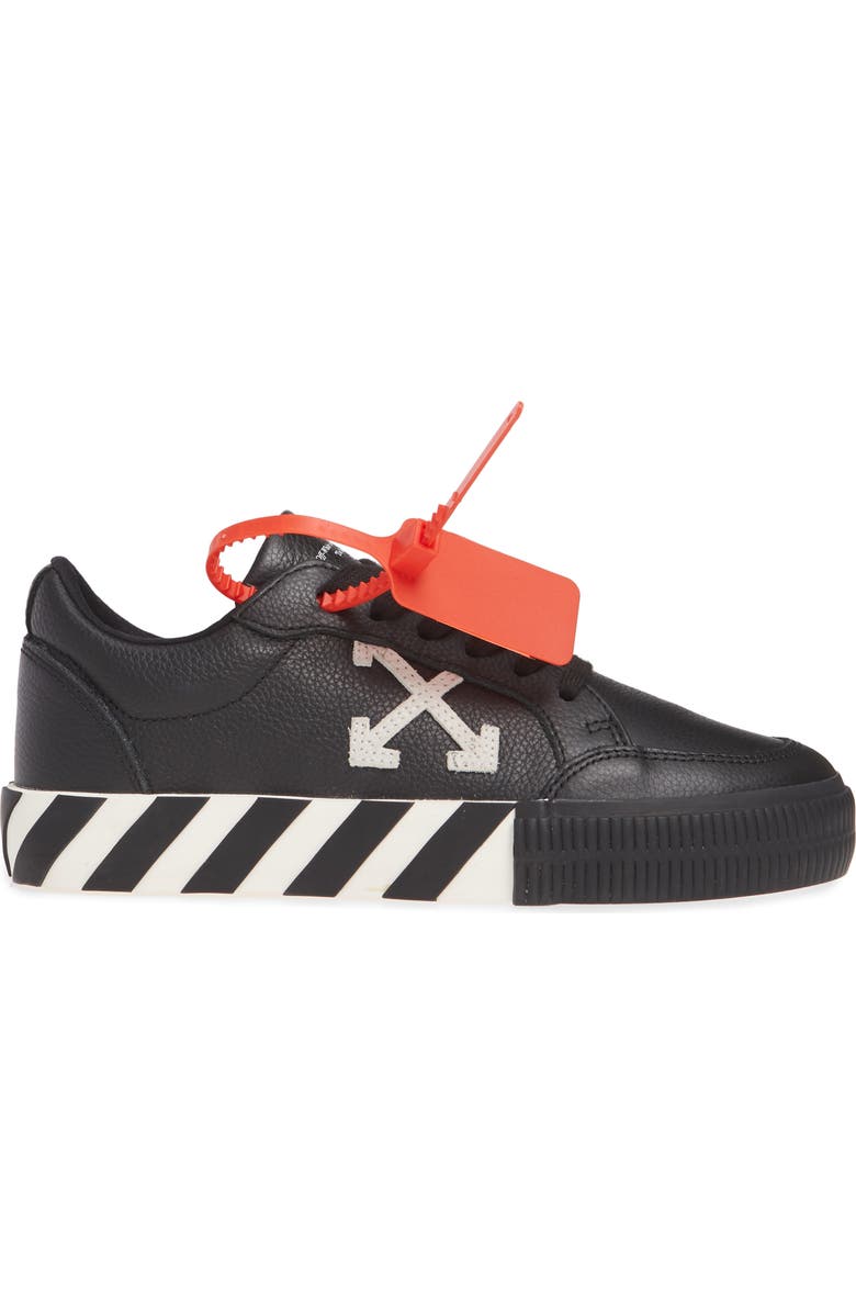 Off-White Low Arrow Sneaker, Alternate, color,