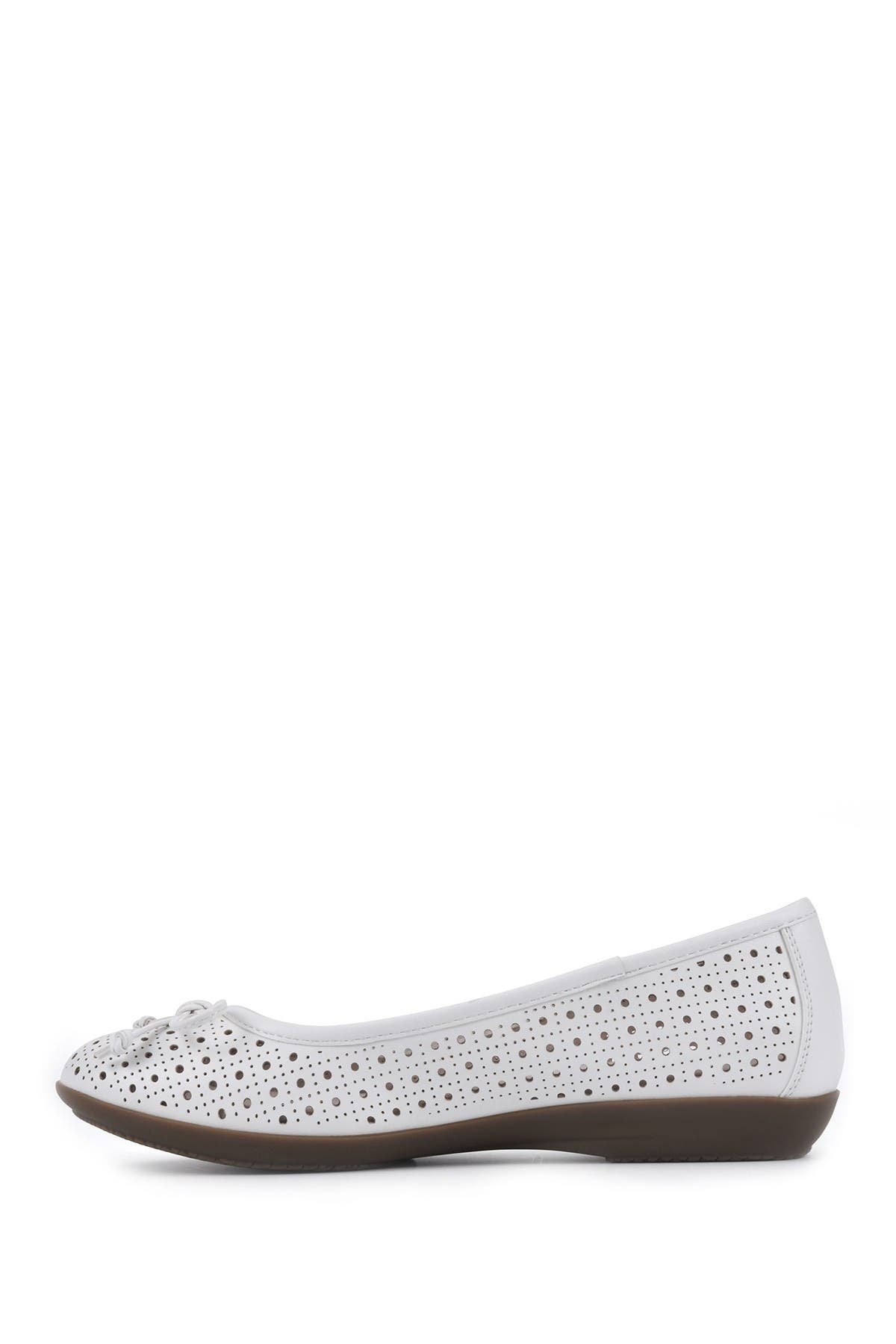 Cheryl Ballet Flat, Alternate, color, WHITE/BURNISHED/SMOOTH
