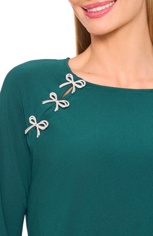 Cece Pearly Bow Knit Top In Green