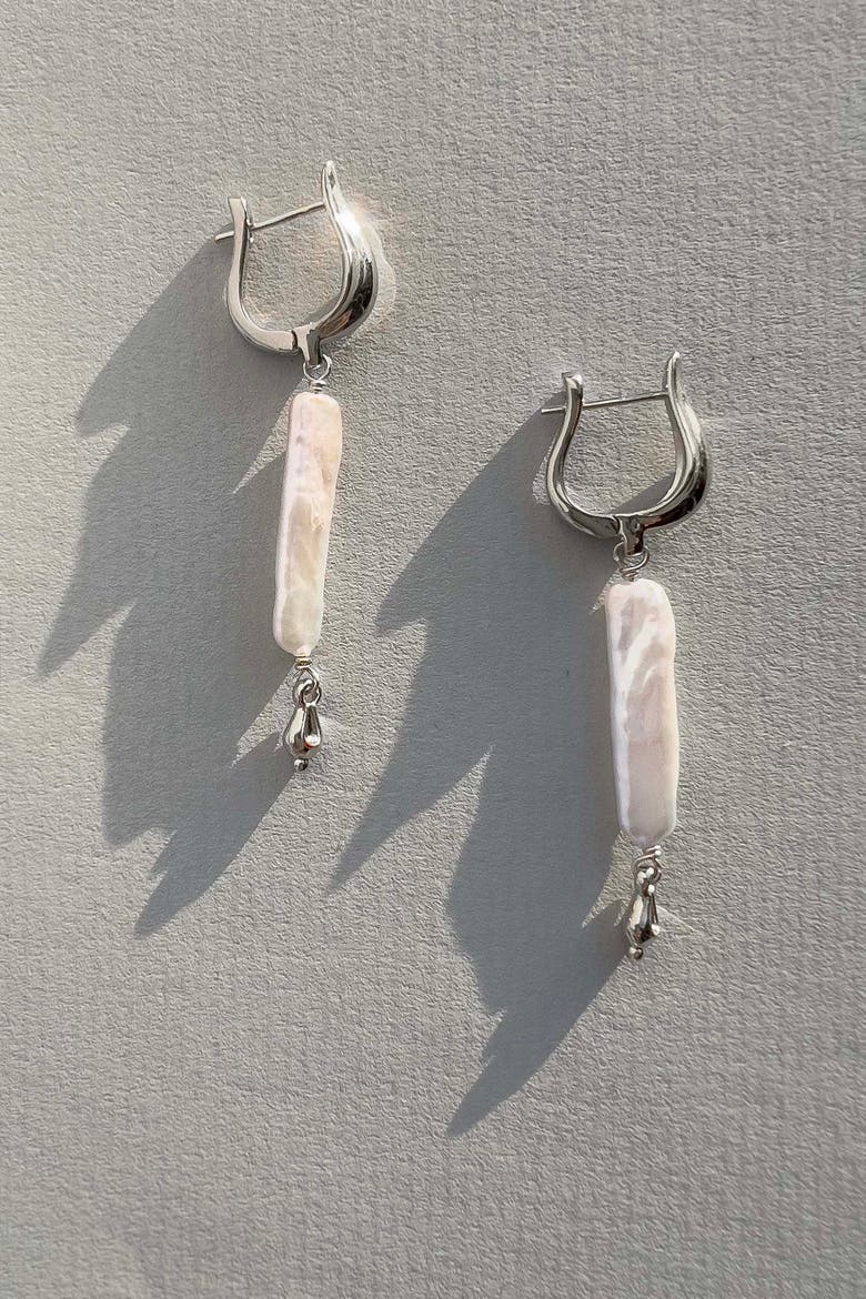 Artemis Pearl Huggies, Alternate, color, Silver