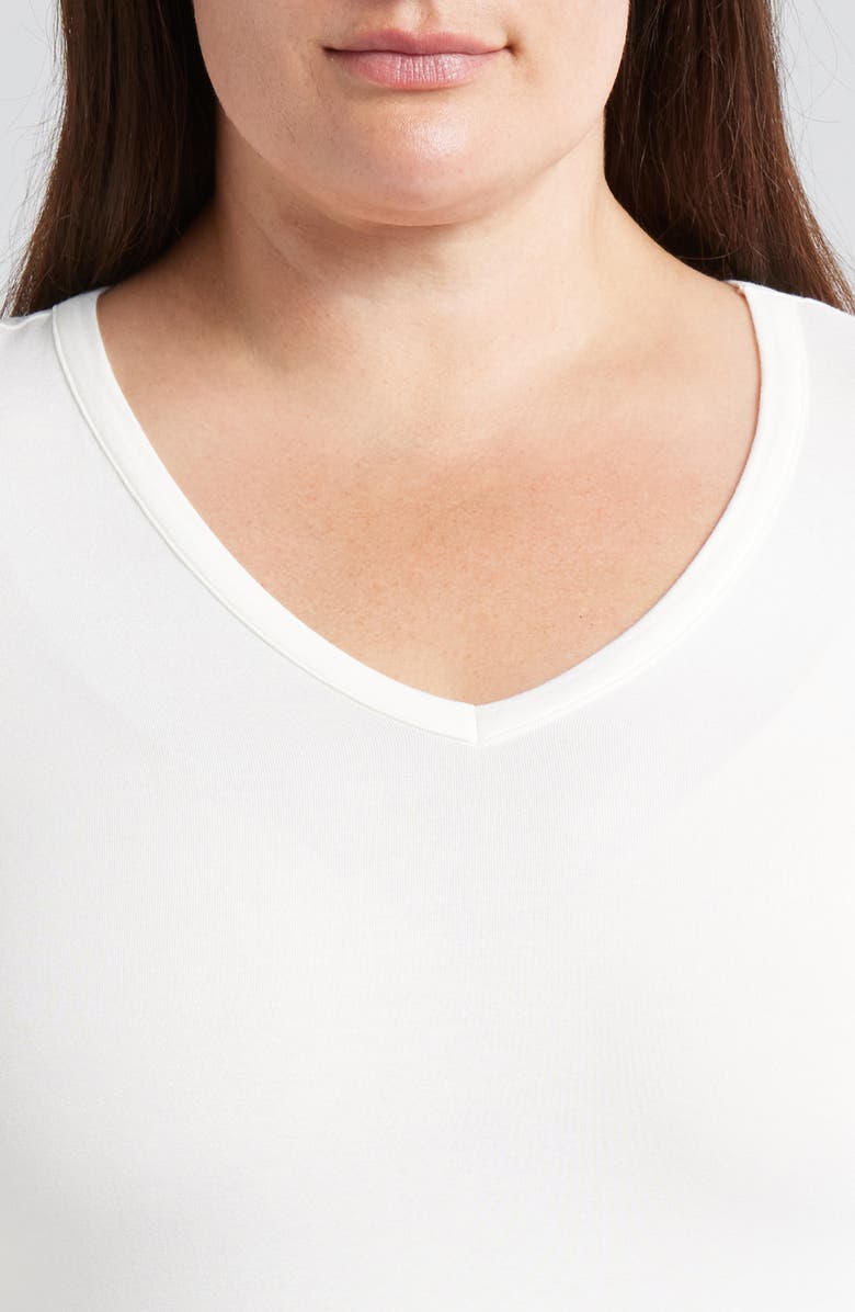 Universal Standard Lily Liquid Jersey V-Neck T-Shirt, Alternate, color, White