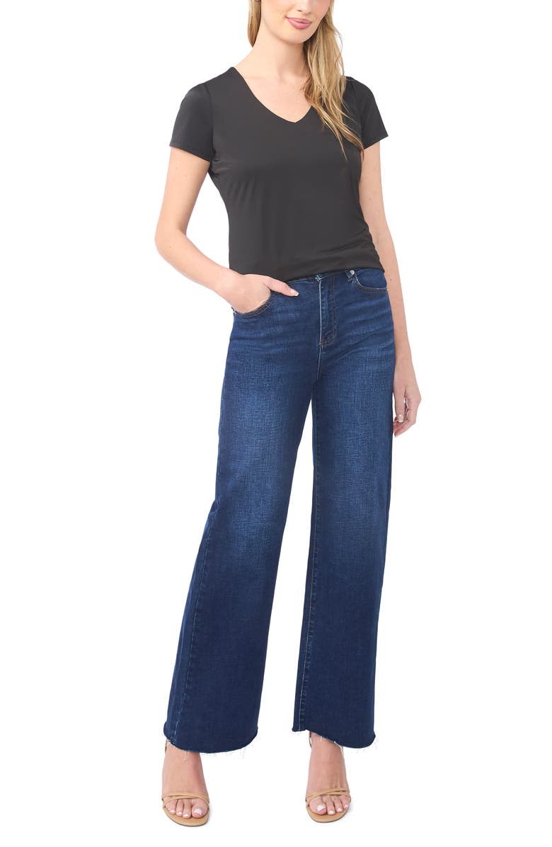 Halogen<sup>®</sup> V-Neck Compression T-Shirt, Alternate, color, Rich Black 060