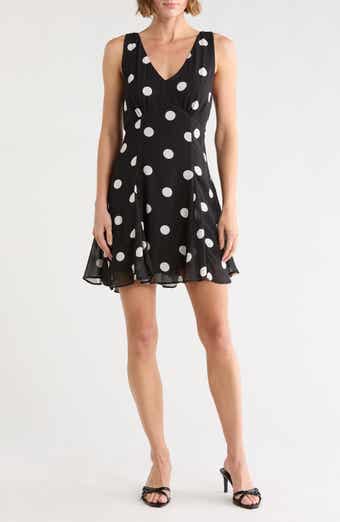 Double V-Neck Sleeveless Dress
