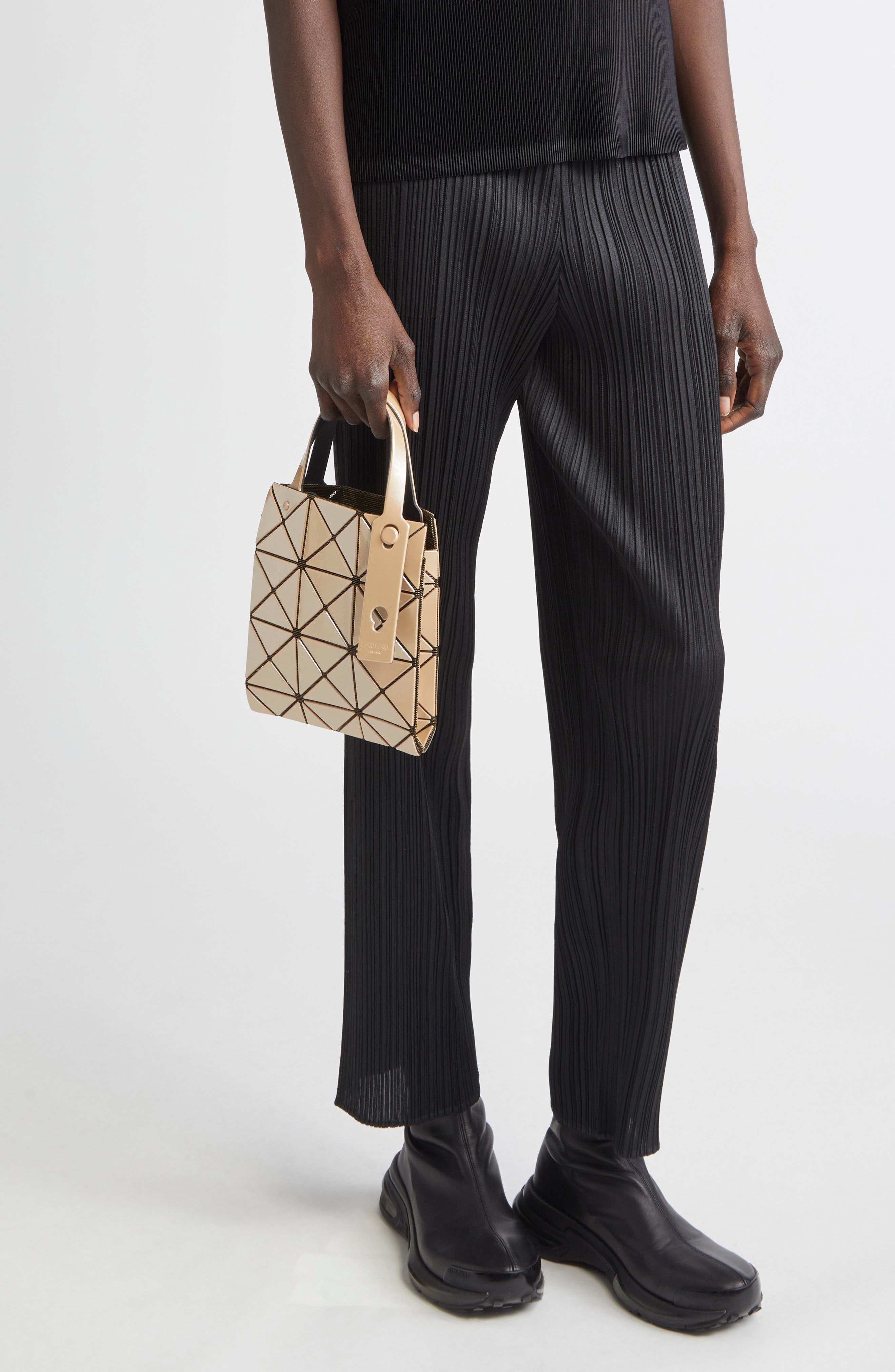 Bao Bao Issey Miyake Carat Top Handle Bag, Alternate, color, 