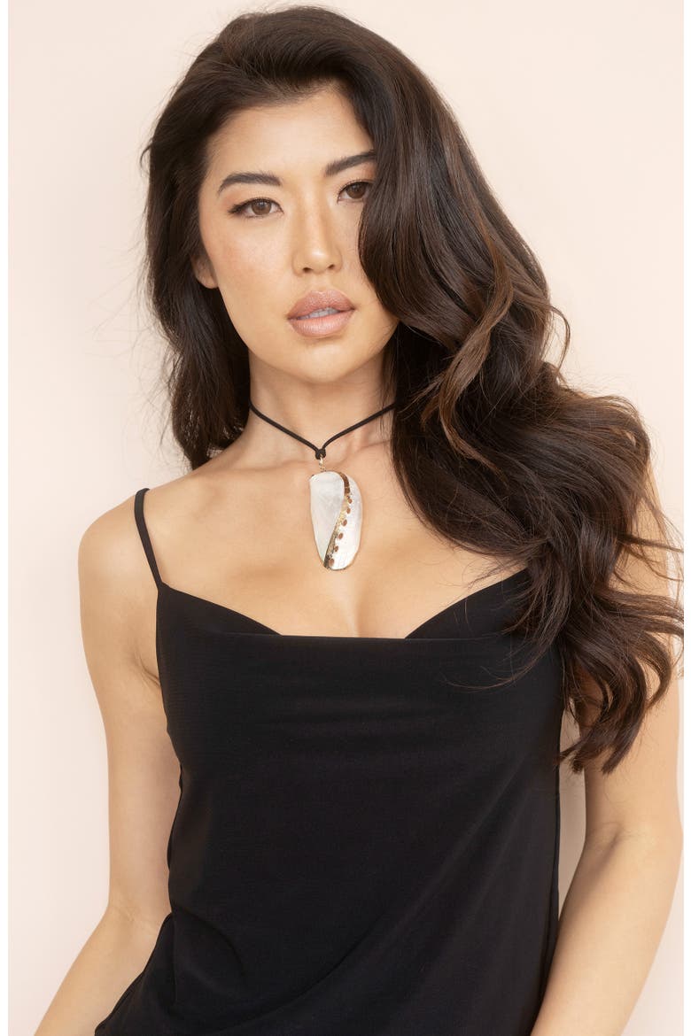 Shell Pendant Faux Suede Cord Necklace, Alternate, color, BLACK/ IVORY