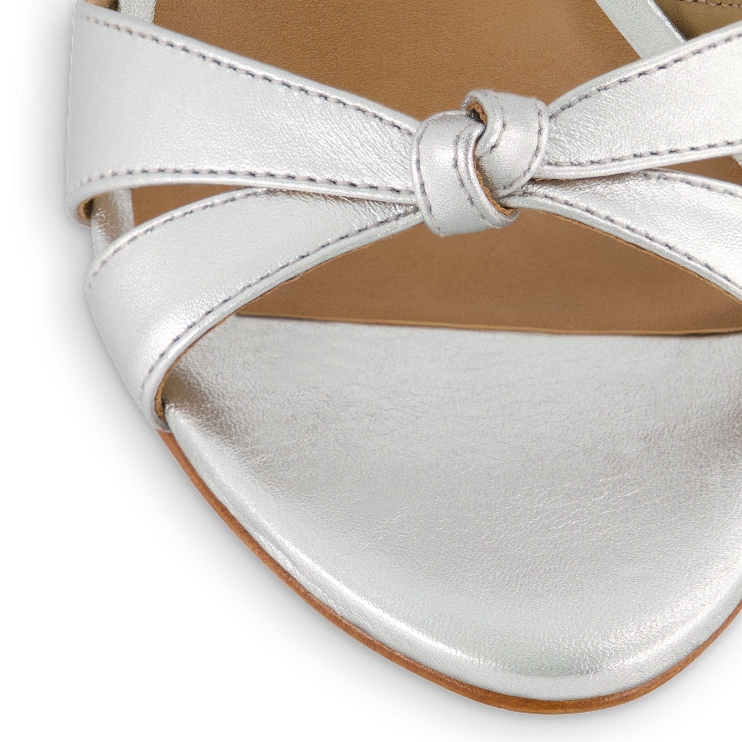 Bernardo Footwear Neera Mid Heel Sandal, Alternate, color, 