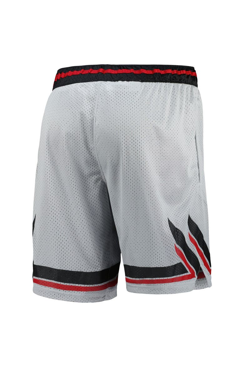 Men's adidas Gray Louisville Cardinals Swingman AEROREADY Basketball Shorts, Alternate, color, Gray