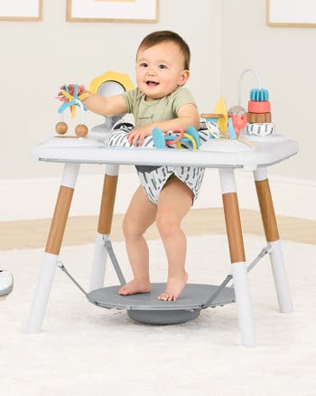 Discoverosity Activity Center