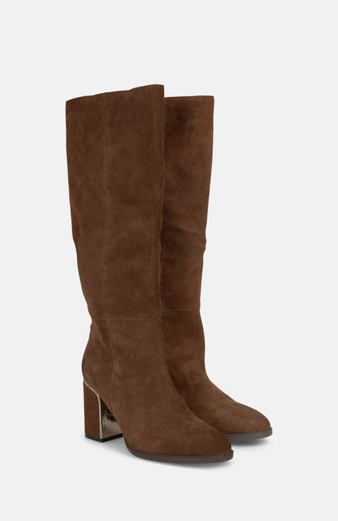 Wide-Heeled Boot