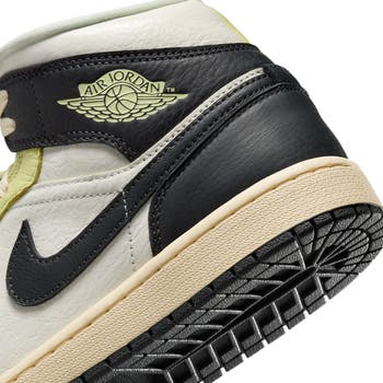 Air Jordan 1 Mid SE Velvet Basketball Sneaker