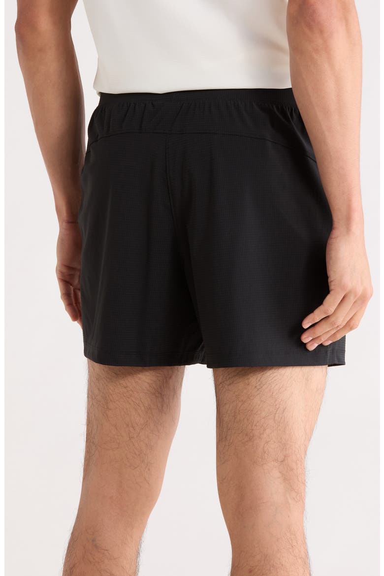 Swiftcore Stratus 5-Inch Shorts, Alternate, color, BLACK