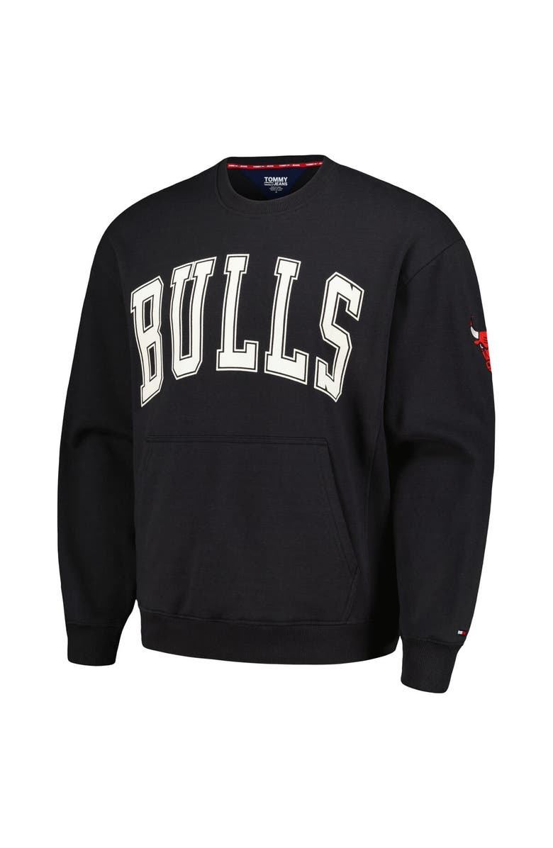 TOMMY JEANS Men's Tommy Jeans Black Chicago Bulls Henry Pullover Sweatshirt, Alternate, color, Black