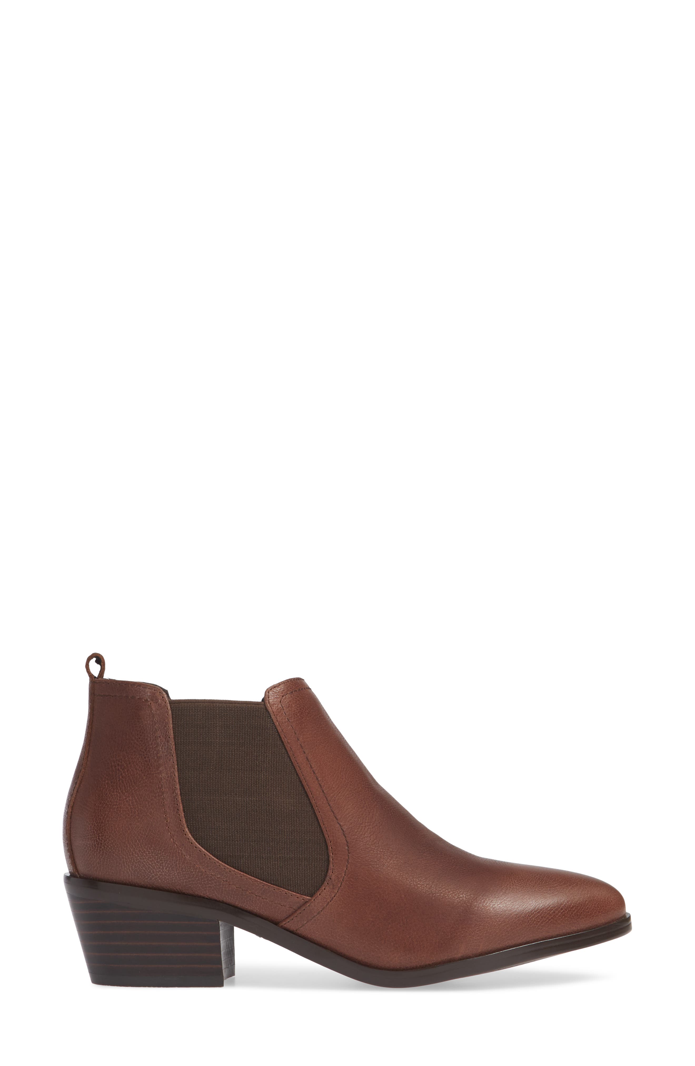 Maxie Chelsea Boot, Alternate, color, LUGGAGE LEATHER