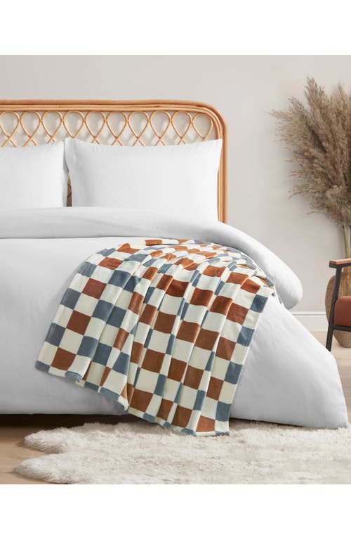 Jessica Simpson Plush Fleece Throw Blanket In Rust/grey
