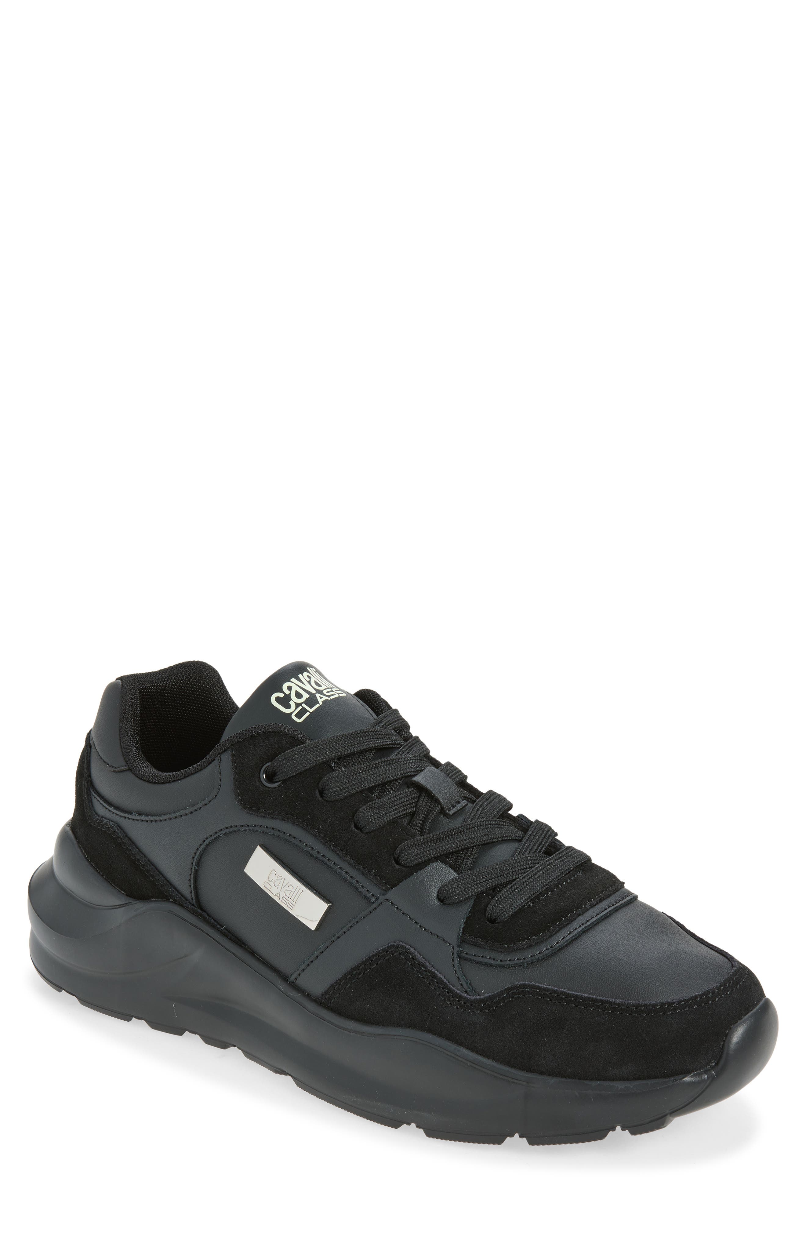 Low Top Sneaker