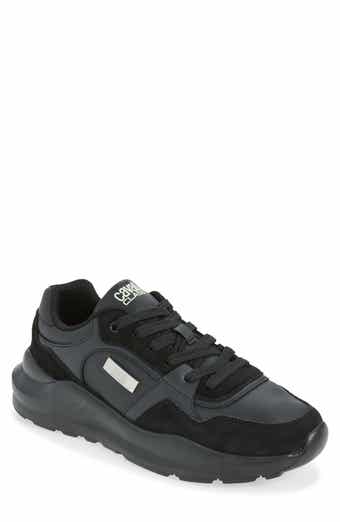 Low Top Sneaker