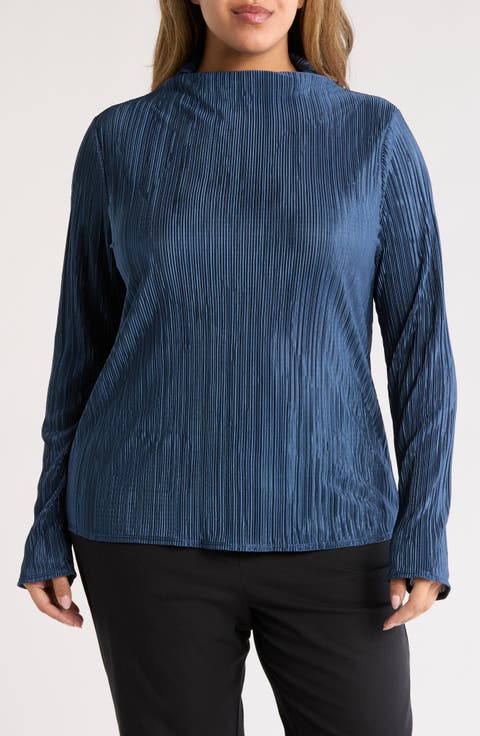 Long Sleeve Plissé Turtleneck Top (Plus)