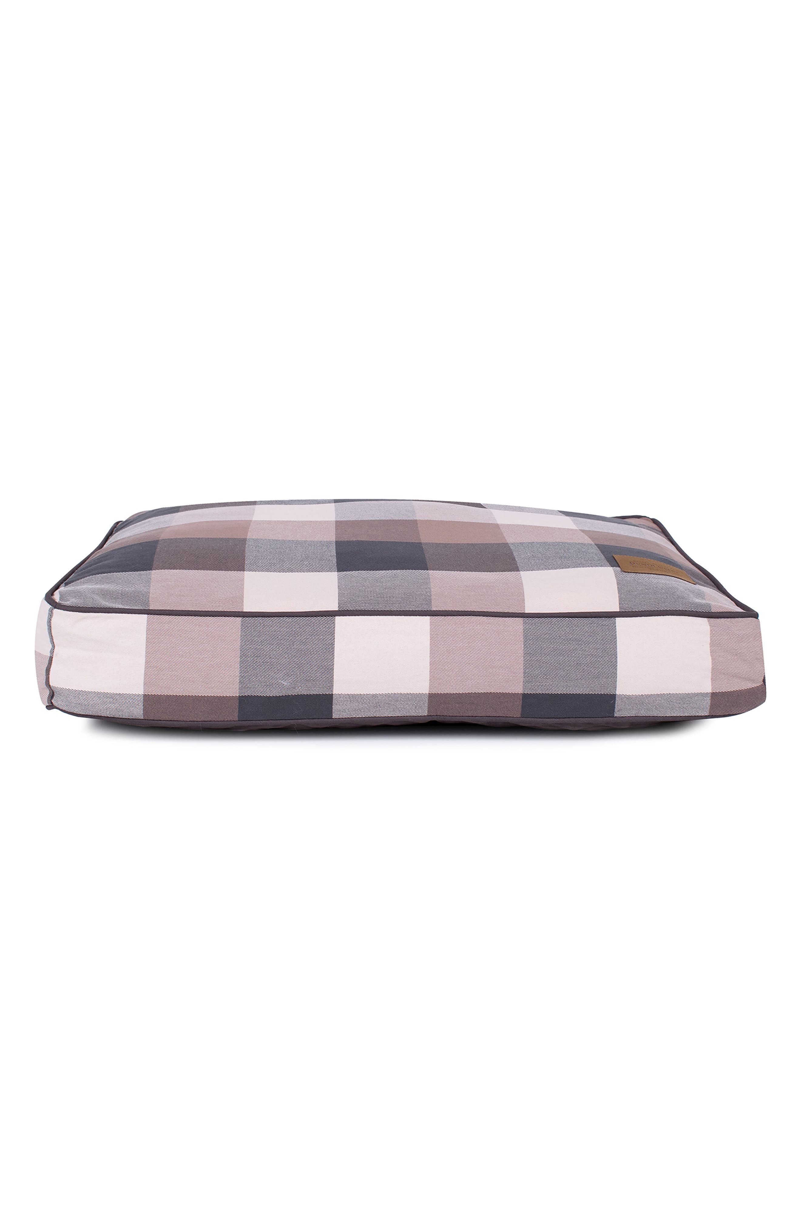 selected BLOCK PLAID