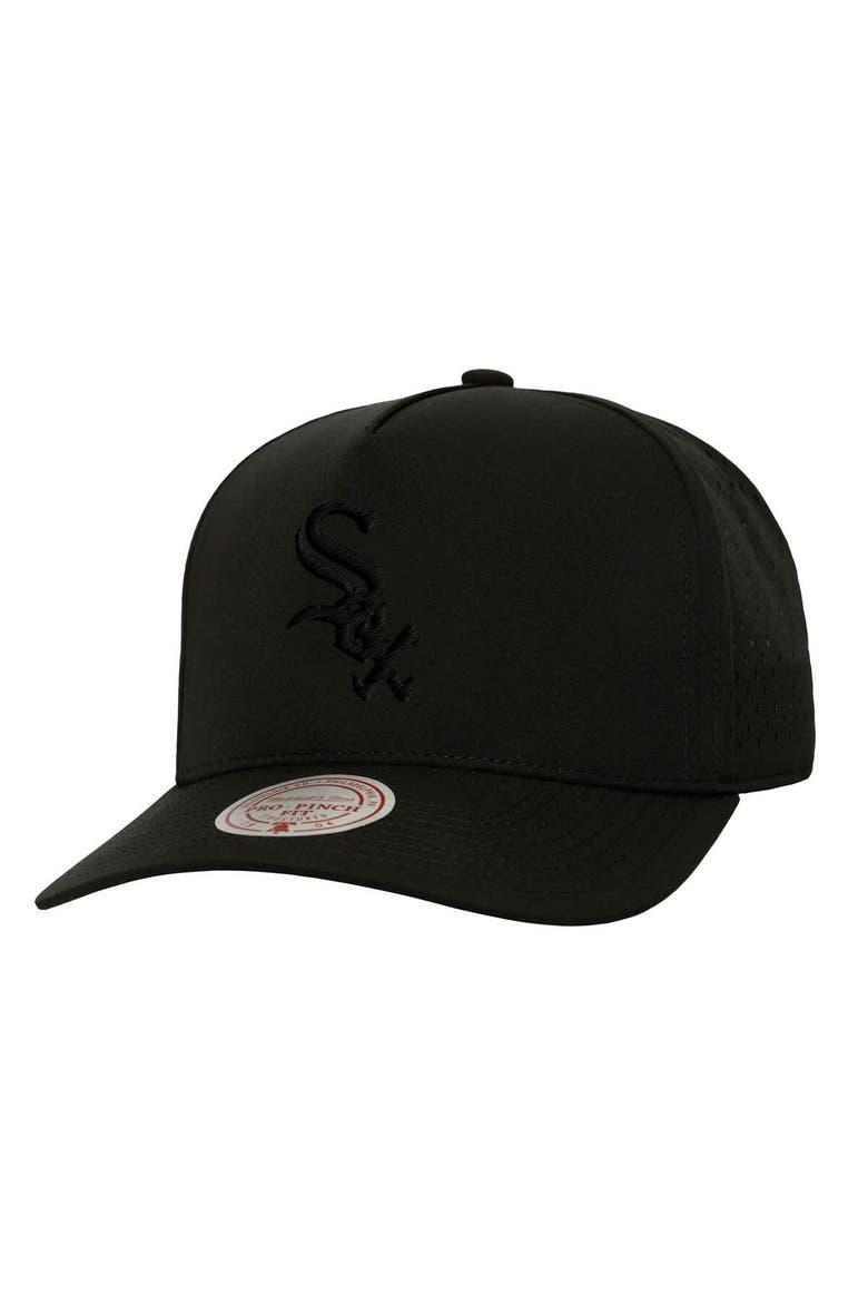 Men's Mitchell & Ness  Black Chicago White Sox Perfect Icon Pro Pinch Adjustable Hat, Main, color, Black