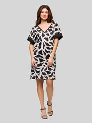 24seven Comfort Apparel Black and White Short Sleeve Knee Length T Shirt Dress