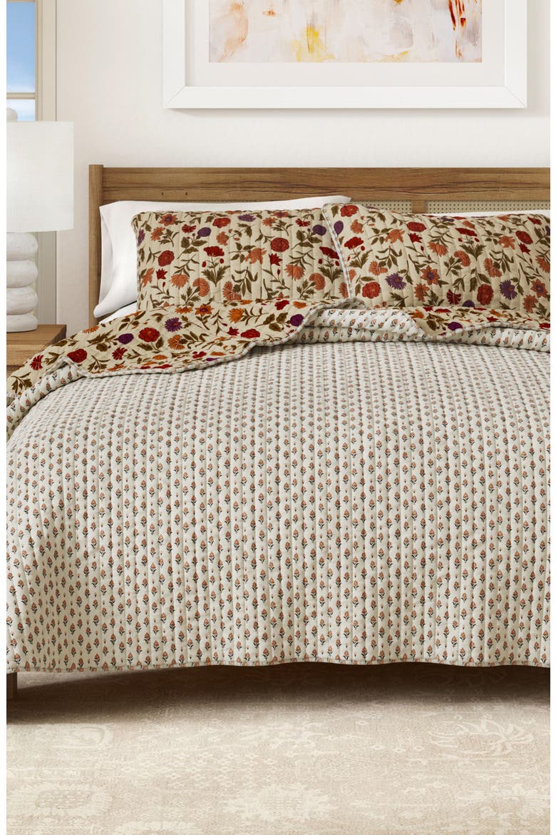 Heritage Floral Patterned Quilt Set, Alternate, color, HERITAGE FLORAL