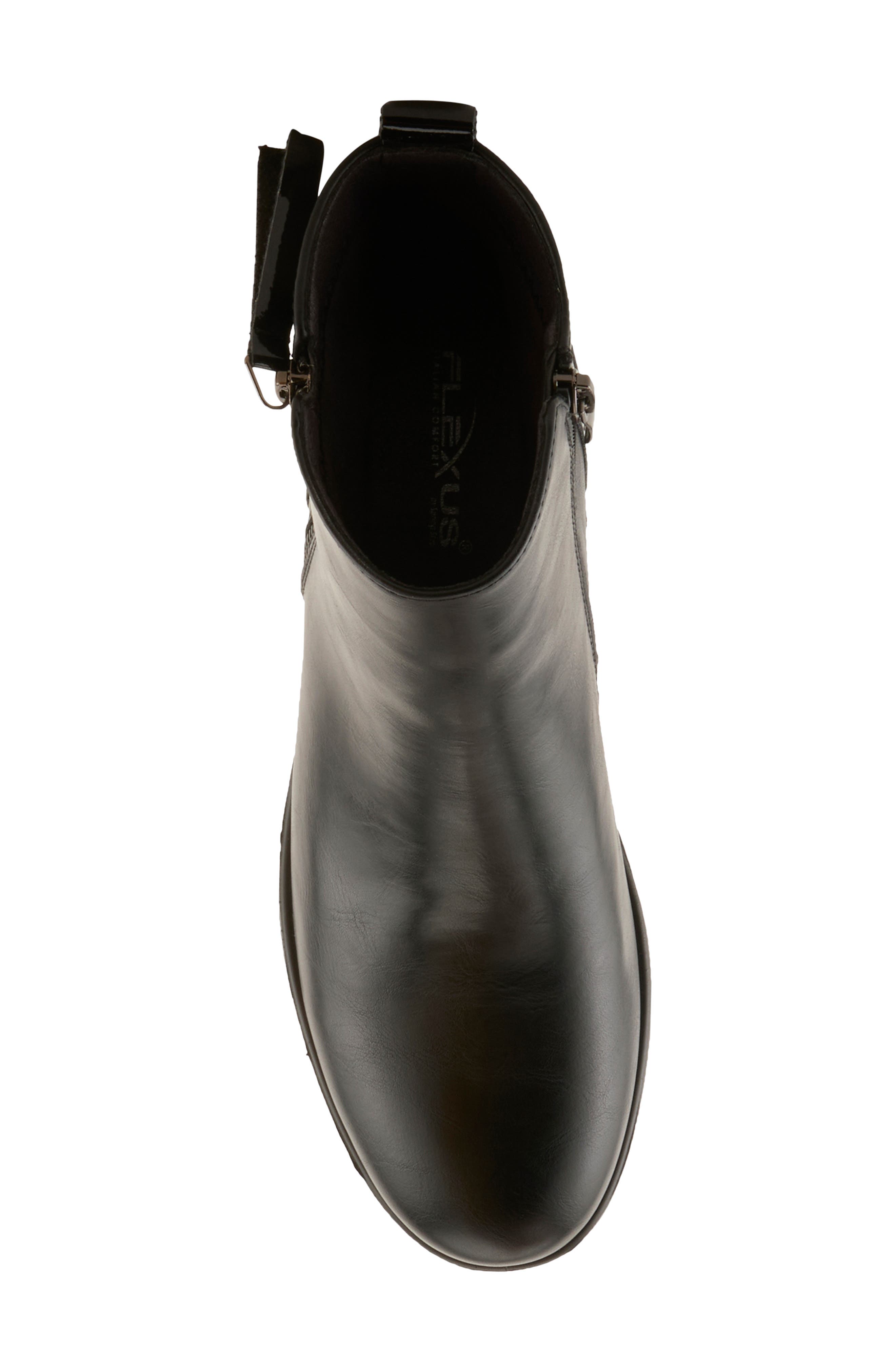 Carawey Block Heel Bootie, Alternate, color, BLACK