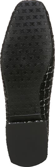 Emina Square Toe Flat