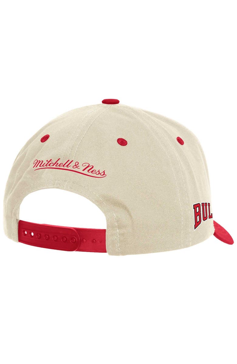Mitchell & Ness Men's Mitchell & Ness Cream Chicago Bulls Game On Two-Tone Pro Crown Adjustable Hat, Alternate, color, Cream