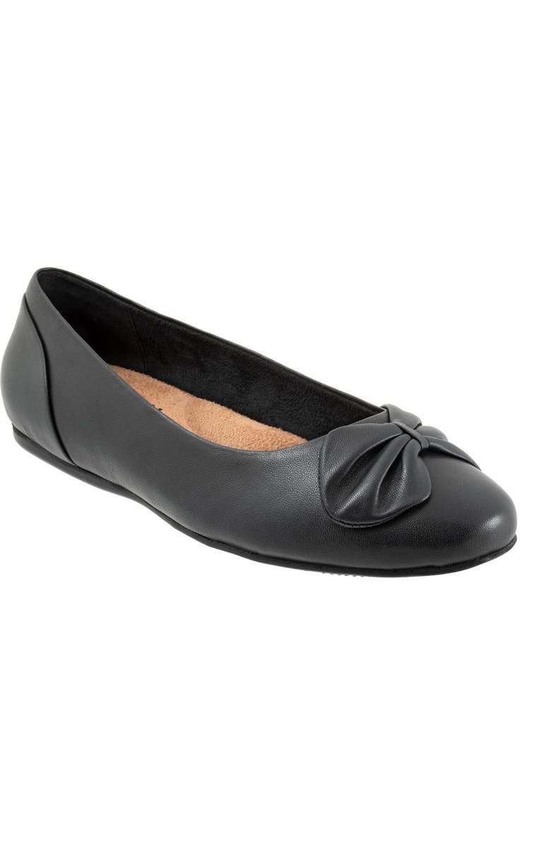 SoftWalk<sup>®</sup> Sofia Bow Ballet Flat, Main, color,