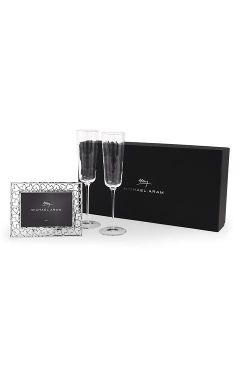 Reflective Set of 2 Champagne Flutes & Heart Frame Gift Set