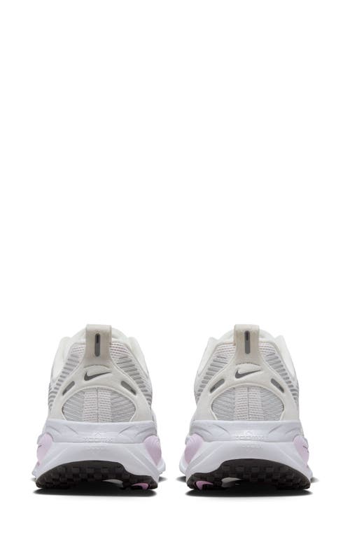 Nike Vomero 18 Running Shoe
