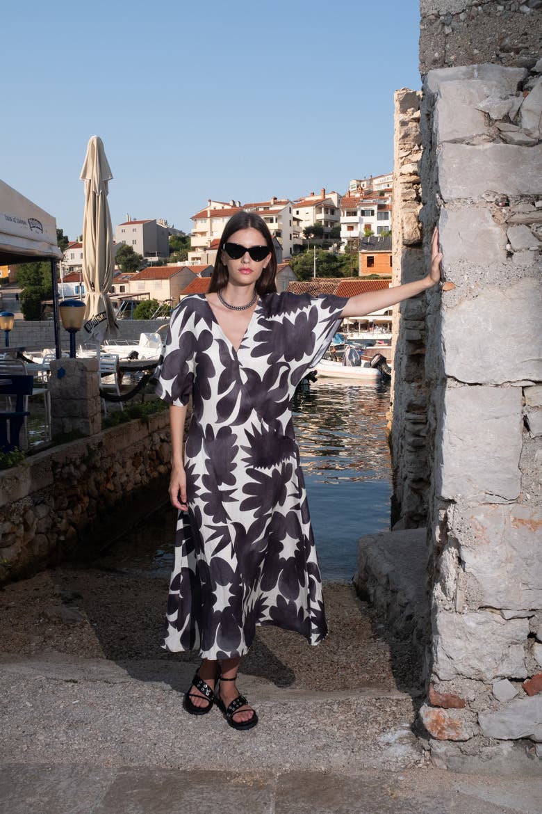 Zena Printed V-Neck Midi Dress, Alternate, color, Facula Black