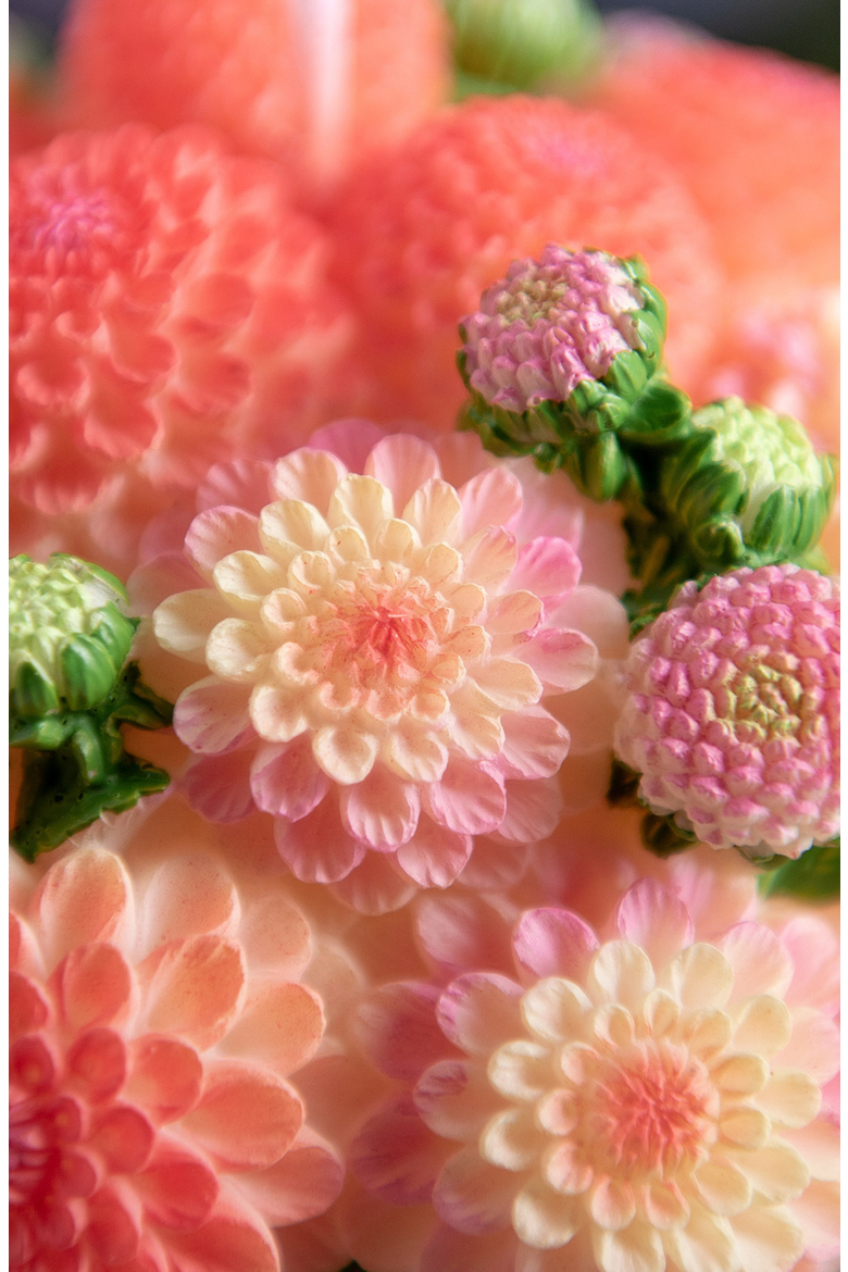 Dahlia Bouquet Aromatherapy Candle, Alternate, color, Pink Orange