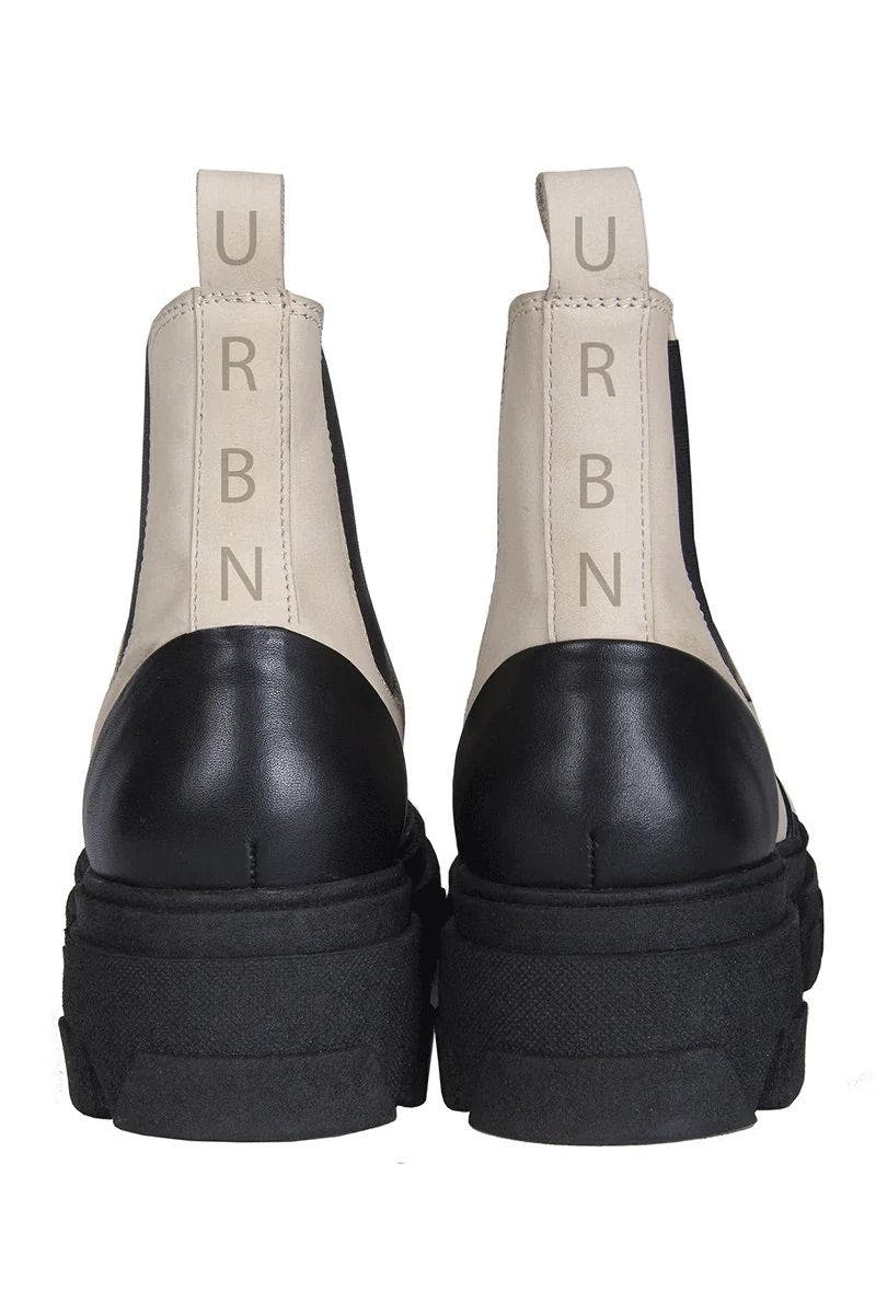URBNKICKS Chelsea Two-Tone Leather Boots, Alternate, color, Ivory/Black